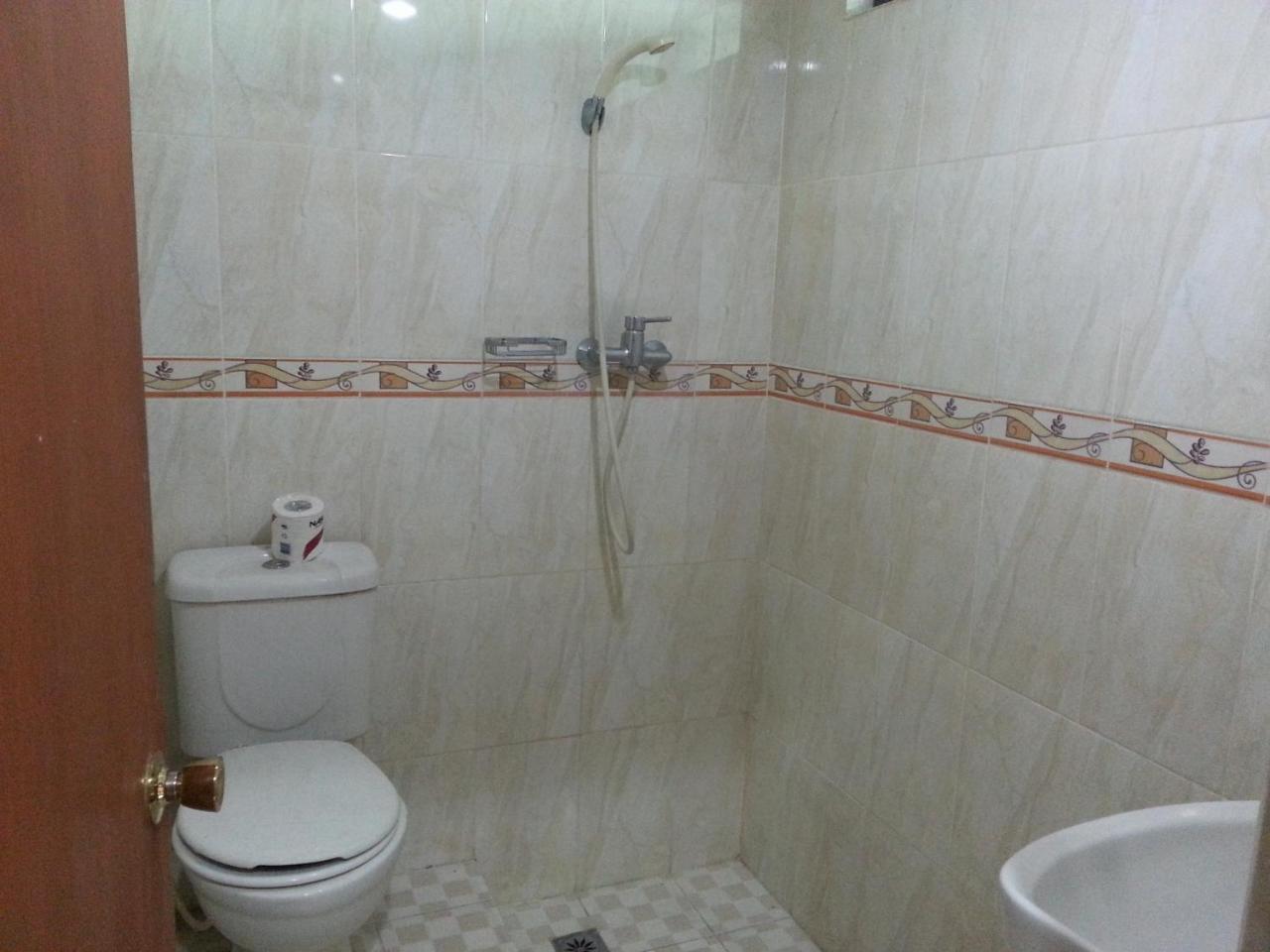 Dewa Bharata Bungalows Legian Værelse billede